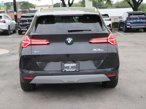 Used 2025 BMW X3 xDrive30i w/ Premium Package image 12