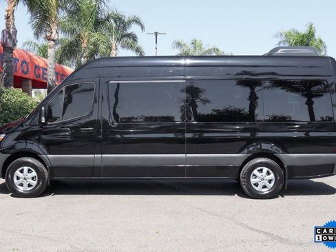 Used 2023 Mercedes-Benz Sprinter 2500 image 5