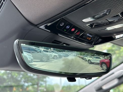 Used 2025 Cadillac Optiq Luxury 2 w/ LPO, Floor Liner Package AWD/4WD image 24