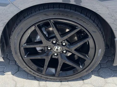 Used 2025 Honda Civic Sport image 17
