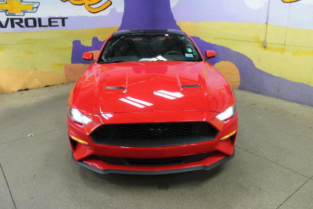 Used 2019 Ford Mustang Coupe w/ Equipment Group 101A RWD image 3