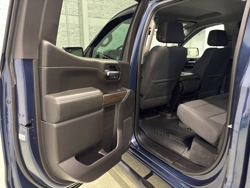 Used 2020 Chevrolet Silverado 1500 RST image 32