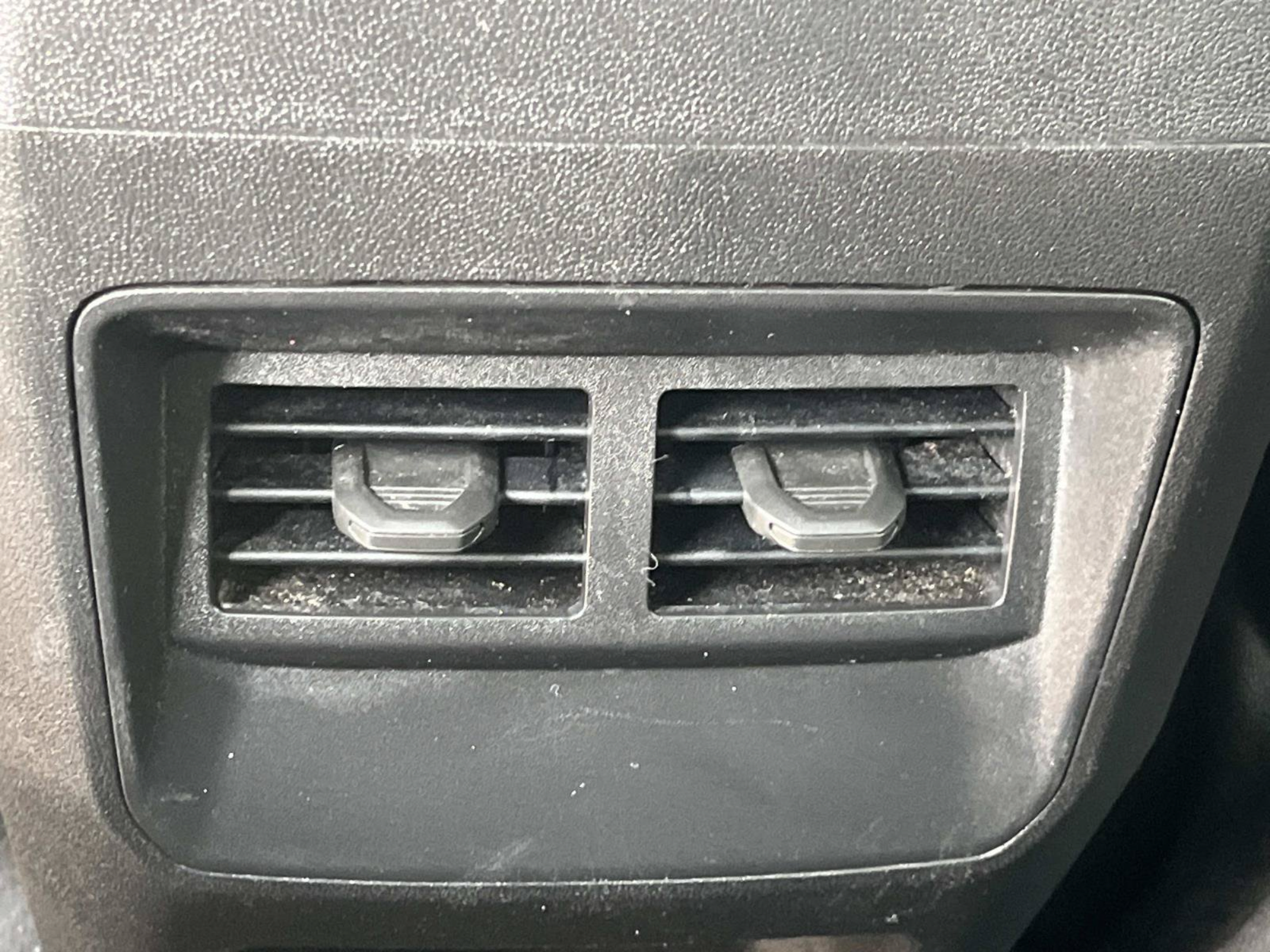 Used 2025 Chevrolet Colorado W/T RWD image 15