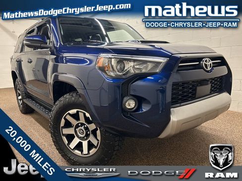Used 2023 Toyota 4Runner TRD Off-Road Premium w/ Off Road Premium Plus Package AWD/4WD image 1