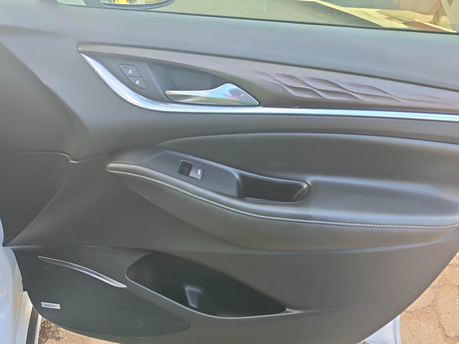 Used 2024 Buick Enclave Avenir w/ Avenir Technology Package FWD image 26