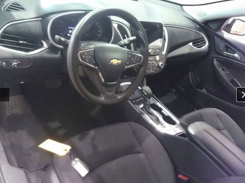 Used 2023 Chevrolet Malibu LT image 17