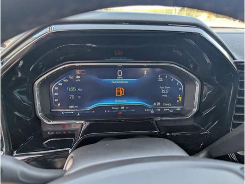 Used 2025 Chevrolet Silverado 1500 LT image 21