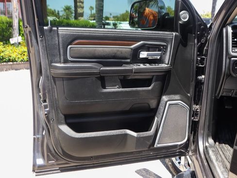 Used 2022 RAM 2500 Laramie AWD/4WD image 14