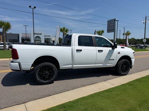 New 2026 RAM 2500 Big Horn AWD/4WD image 6