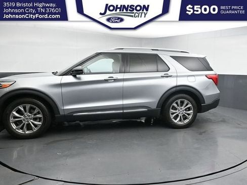 Certified 2023 Ford Explorer Limited w/ Equipment Group 301A RWD image 8