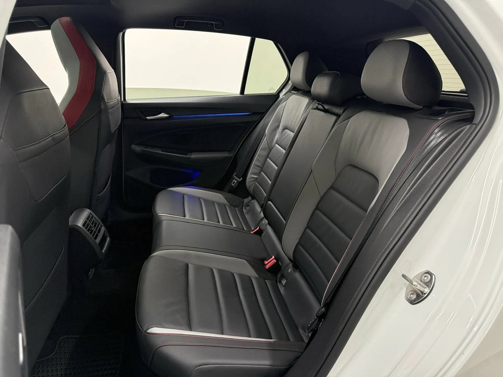 Used 2022 Volkswagen GTI SE w/ SE Leather Package FWD image 18