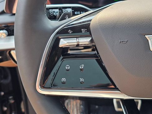 New 2026 Cadillac Optiq Luxury 2 AWD/4WD image 26