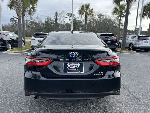 Used 2023 Toyota Camry LE image 9