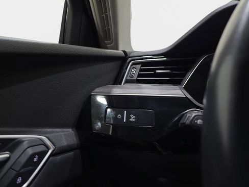 Used 2024 Audi Q8 e-tron Premium Plus w/ Premium Plus Package AWD/4WD image 27