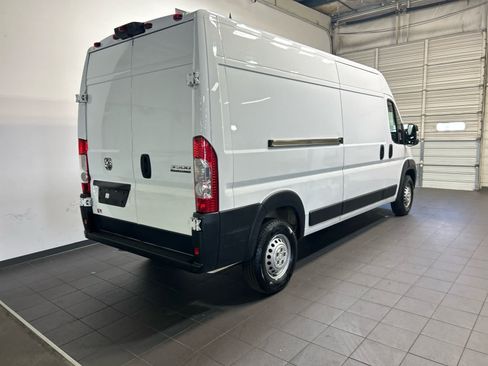 Used 2025 RAM ProMaster 3500 w/ Convenience Group FWD image 3