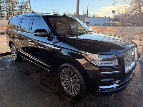 Used 2018 Lincoln Navigator L Reserve w/ Technology Package image 7