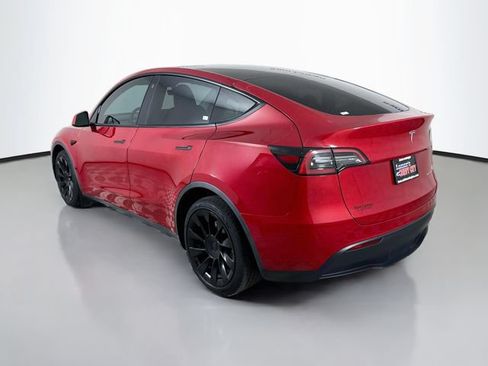 Used 2021 Tesla Model Y Long Range AWD/4WD image 5