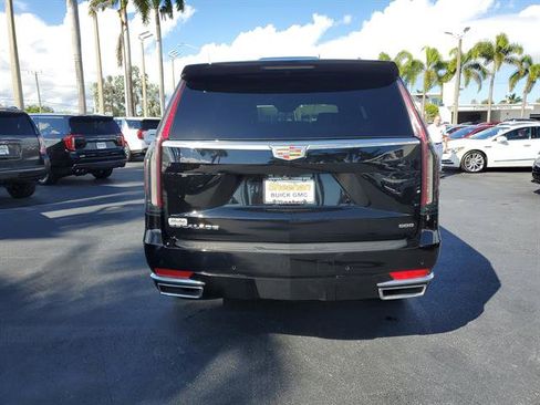 Used 2023 Cadillac Escalade Premium Luxury w/ Performance Package image 4