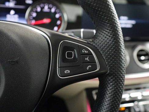 Used 2017 Mercedes-Benz E 300 4MATIC image 26