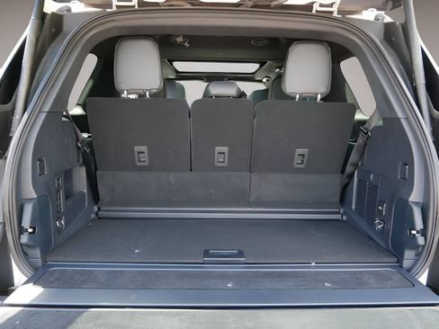 Used 2026 Lincoln Navigator Reserve w/ Jet Appearance Package AWD/4WD image 12