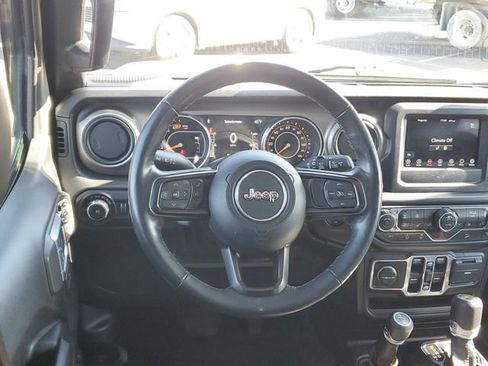 Used 2019 Jeep Wrangler Unlimited Sport S image 9