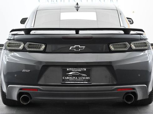 Used 2016 Chevrolet Camaro SS RWD image 3