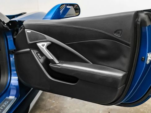 Used 2014 Chevrolet Corvette Stingray Coupe w/ 3LT Preferred Equipment Group RWD image 27