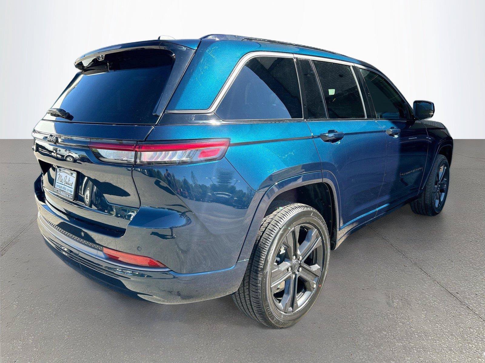 New 2027 Jeep Grand Cherokee Limited AWD/4WD image 4