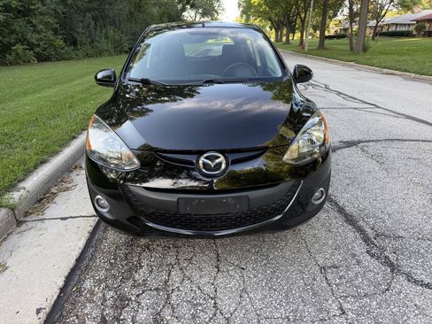 Used 2013 MAZDA MAZDA2 Touring FWD image 8