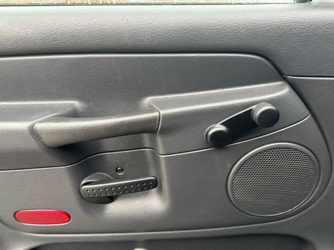 Used 2004 Dodge Ram 1500 Truck ST image 10