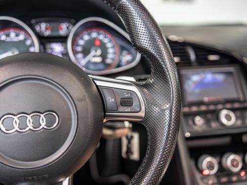 Used 2012 Audi R8 V10 AWD/4WD image 25