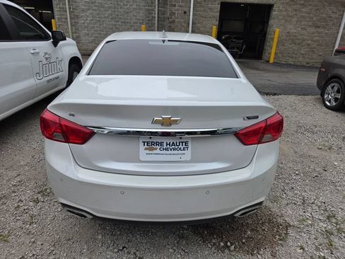Used 2017 Chevrolet Impala Premier w/ Enhanced Convenience Package FWD image 5