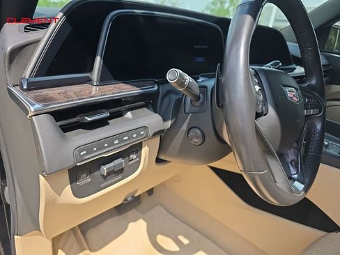Used 2021 Cadillac Escalade Premium Luxury w/ Driver Assist Tech Package AWD/4WD image 8