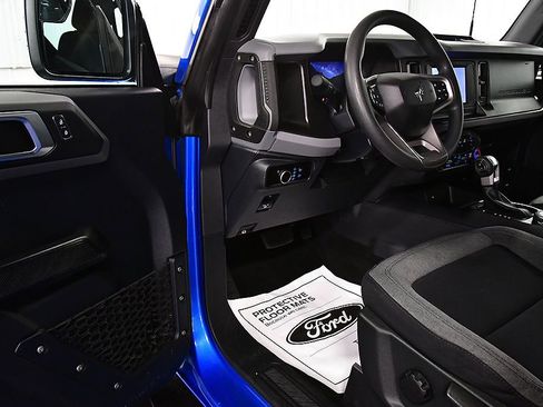 Used 2023 Ford Bronco 4-Door AWD/4WD image 13