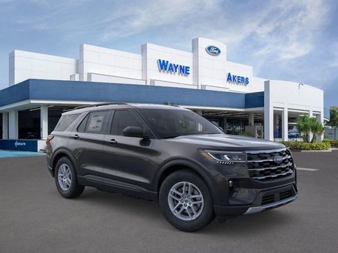 New 2026 Ford Explorer Active w/ Active Comfort Package image 6
