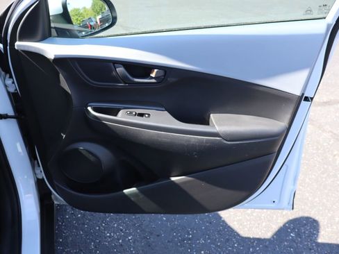 Used 2018 Hyundai Kona SEL AWD/4WD image 25