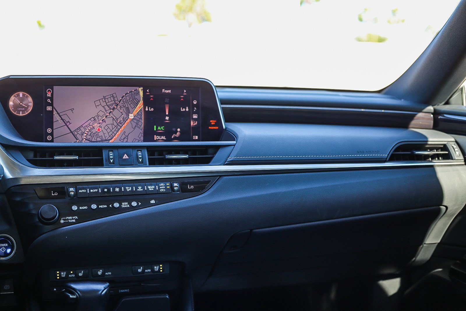 Used 2020 Lexus ES 300h w/ Premium Package FWD image 14