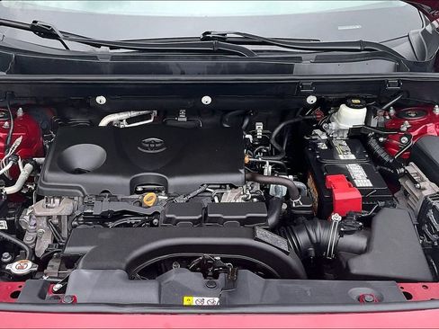 Used 2020 Toyota RAV4 XLE Premium FWD image 30
