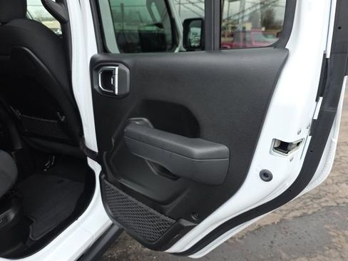 Used 2025 Jeep Wrangler Unlimited Rubicon 4xe w/ Convenience Group image 45