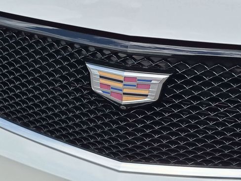 Used 2022 Cadillac XT6 Sport w/ Platinum Package AWD/4WD image 11