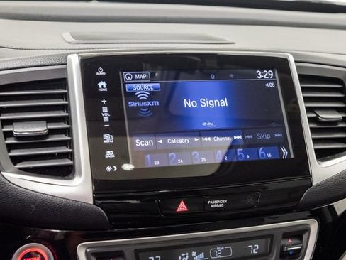 Used 2018 Honda Pilot Elite image 14
