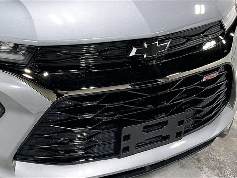 Used 2023 Chevrolet TrailBlazer RS w/ Sun and Liftgate Package image 38