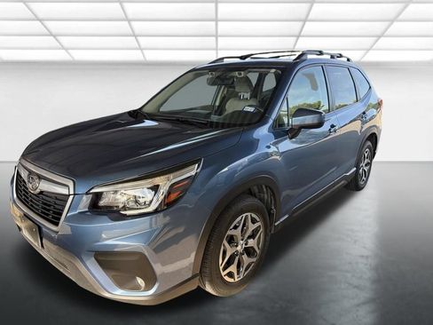Used 2019 Subaru Forester Premium AWD/4WD image 5