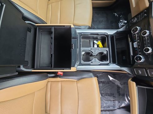 Used 2024 Ford F250 Lariat w/ Lariat Ultimate Package image 19