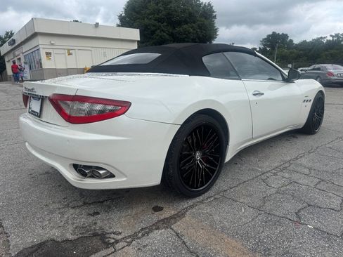 Used 2014 Maserati GranTurismo Convertible RWD image 5