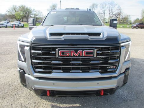 New 2026 GMC Sierra 2500 AT4 image 12