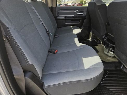 Used 2019 RAM 3500 Big Horn image 35