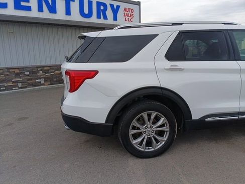Used 2023 Ford Explorer Limited image 9