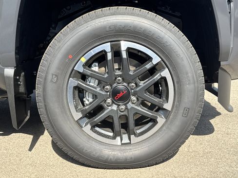 New 2025 Toyota Tacoma TRD Sport AWD/4WD image 42