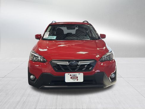 Used 2023 Subaru Crosstrek 2.0i Premium image 2